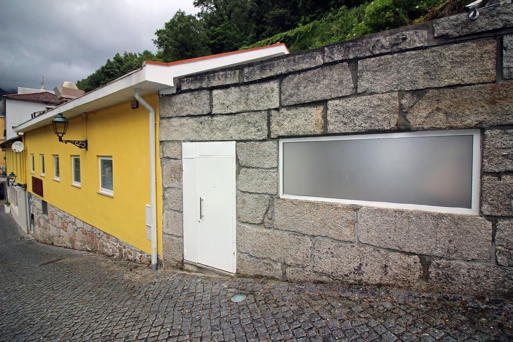 Geresiana Apartamentos Eksteriør bilde